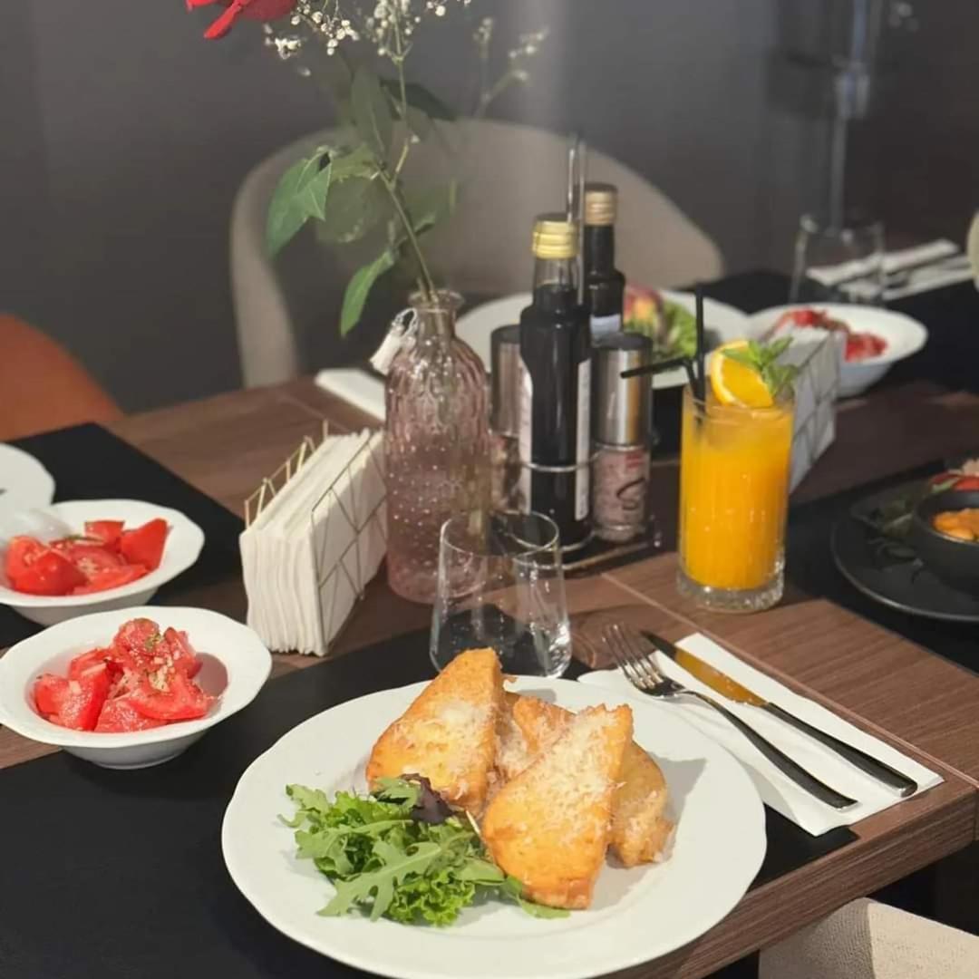 New Grey Residence Apartament Târgu-Mureş エクステリア 写真
