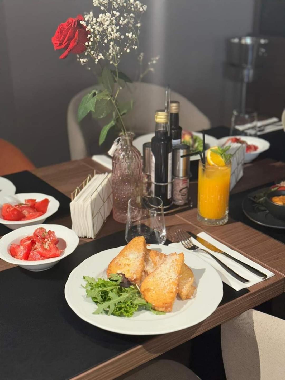 New Grey Residence Apartament Târgu-Mureş エクステリア 写真